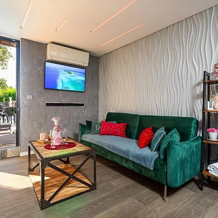 Nest Jacuzzi Terrace Private Climatisation Furdenheim