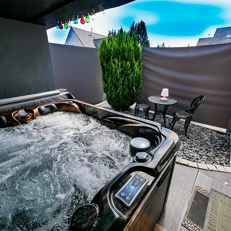 Nest I Jacuzzi I Terrace Private Terrace Appartement *
