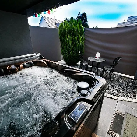 Nest Jacuzzi Terrace Private Climatisation *